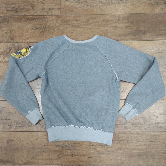 Hufflepuff Gray Pullover Sweatshirt Adult XS Wizarding World Of Harry Potter - Picture 10 of 10